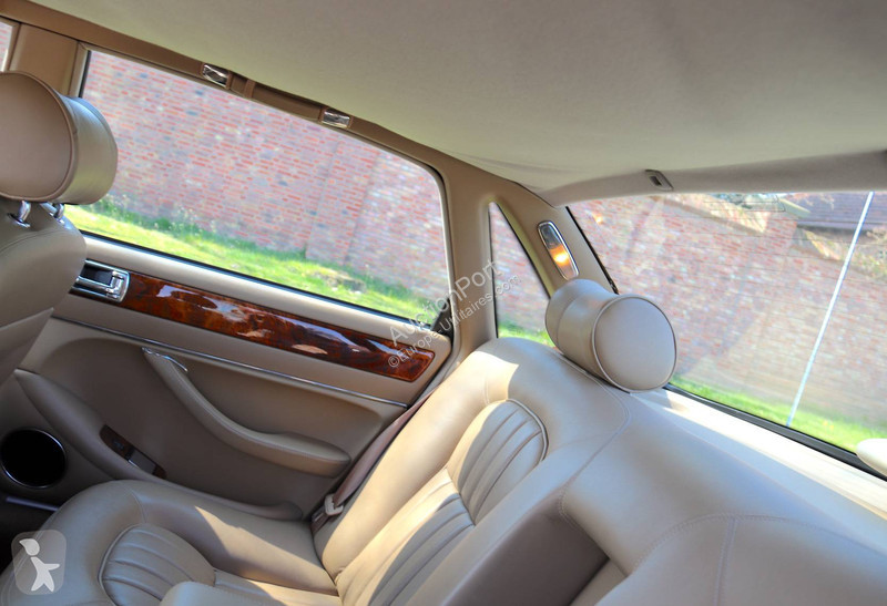 Véhicule utilitaire Jaguar Sovereign 4.0