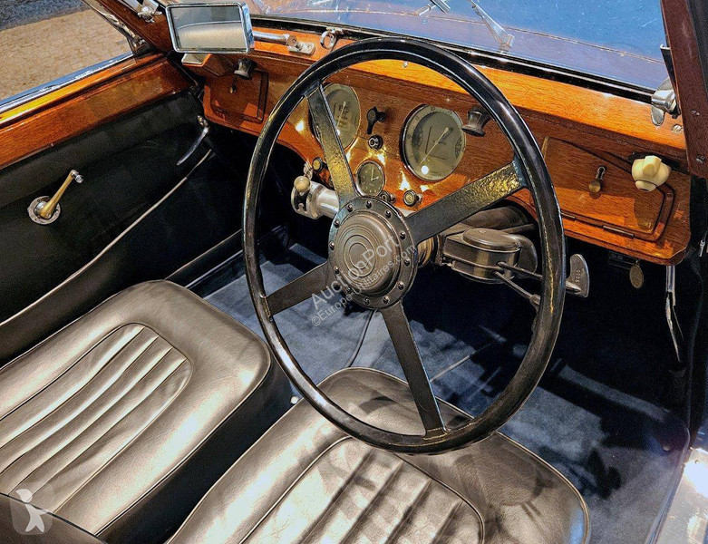 Veicolo commerciale   D6 - 70 Chapron (RHD)