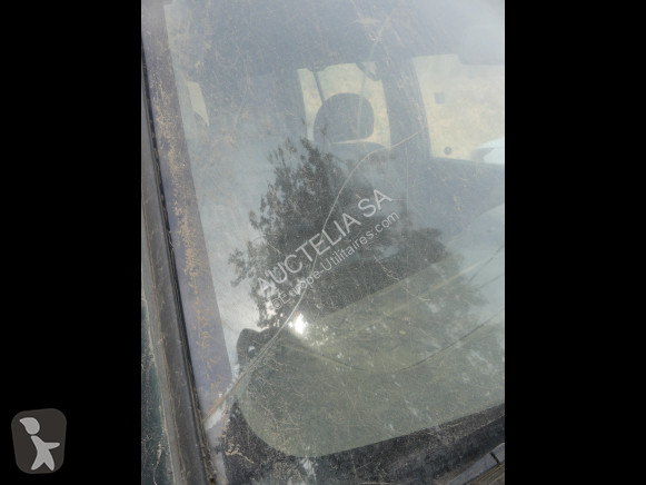 Véhicule utilitaire Nissan