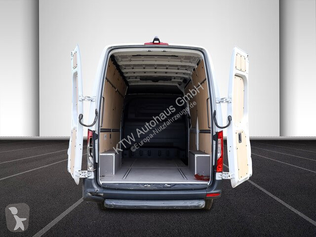 Autoutilitară Mercedes 317 CDI...