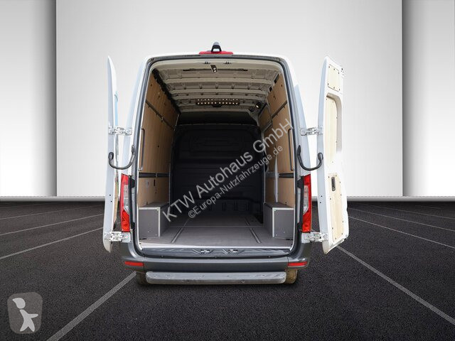 Autoutilitară Mercedes 317 CDI...