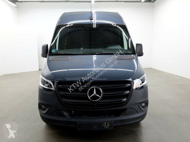 Autoutilitară Mercedes 315 CDI...