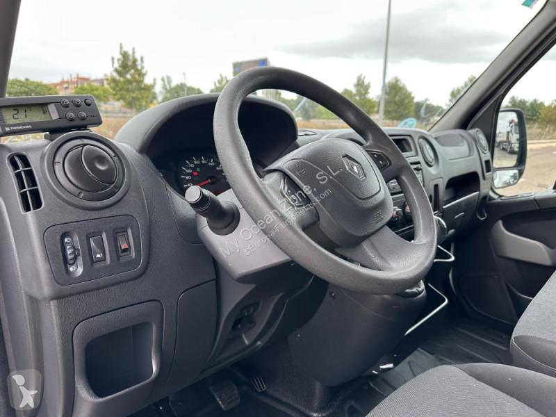 عربة نفعية Renault 2.3 DCI 150