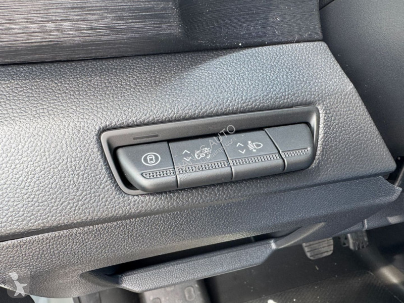 Véhicule utilitaire Renault BLUE DCI 150 GSR2...