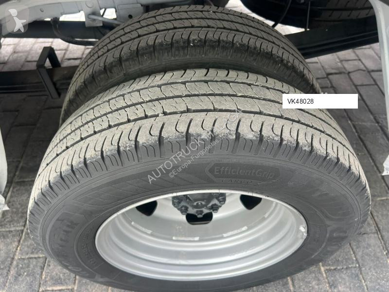 Furgoneta Renault MASTER CARGA CON PLATAFORMA...