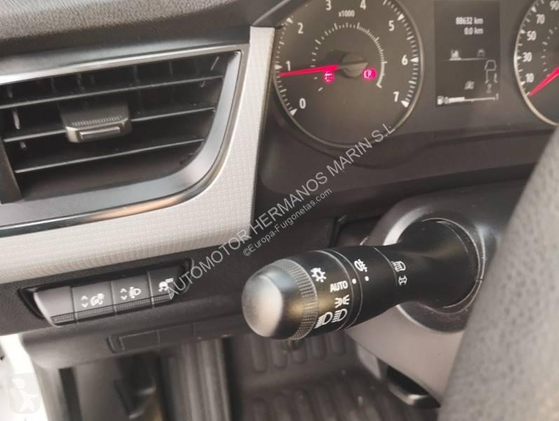 عربة نفعية Renault