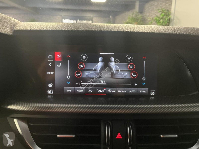 Samochód dostawczy Alfa-Roméo STELVIO 2.2 D -...