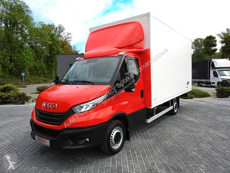 Samochód dostawczy Iveco 35S18 DAILY