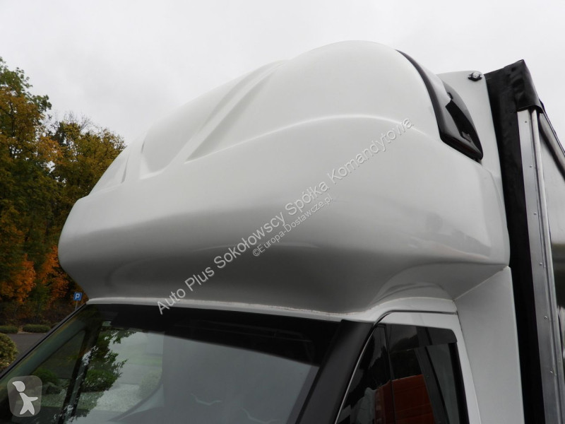 Лекотоварен автомобил Iveco 35S18 DAILY