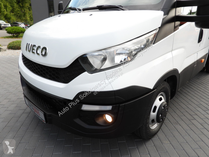 Véhicule utilitaire Iveco 35C17 DAILY