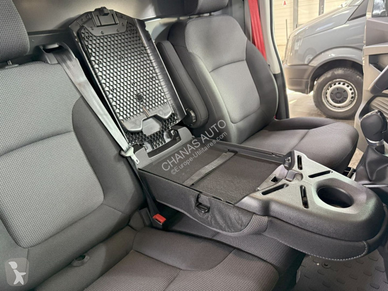 Véhicule utilitaire Renault L2H1 3T BLUE DCI...