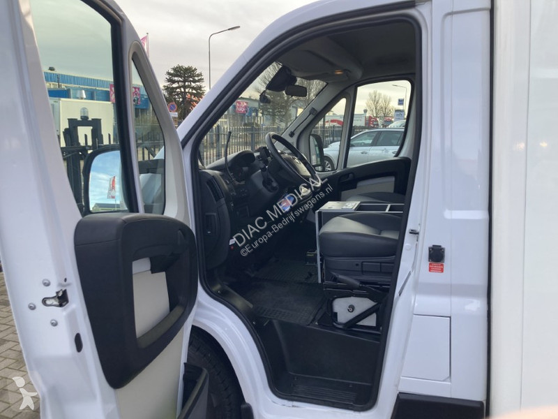 عربة نفعية Fiat Maxi Container Ambulance
