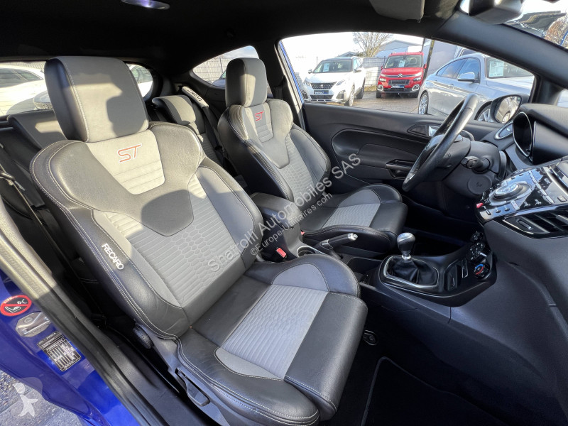 Véhicule utilitaire Ford IV 1.6 EcoBoost 182ch...