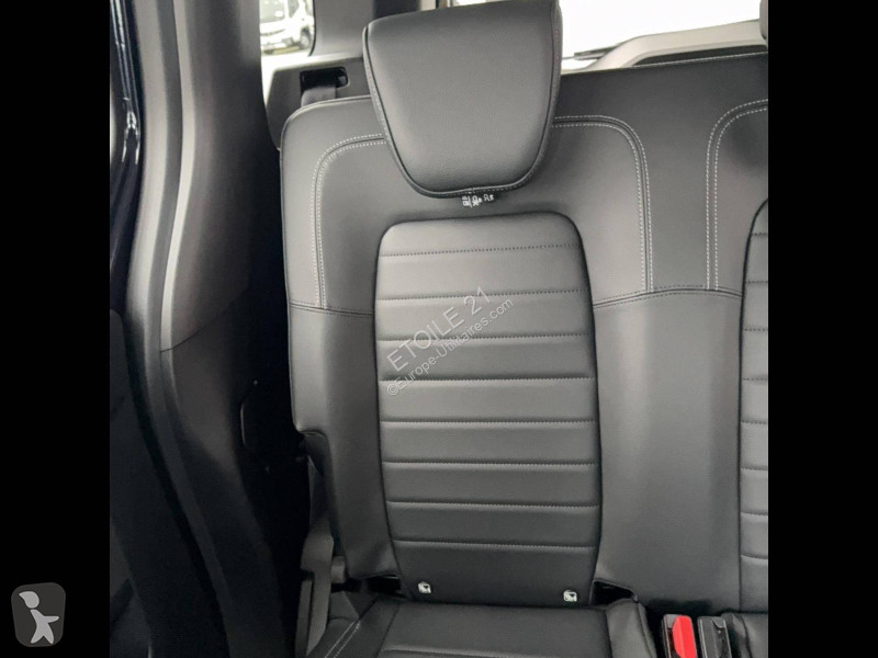عربة نفعية Mercedes EQT 200