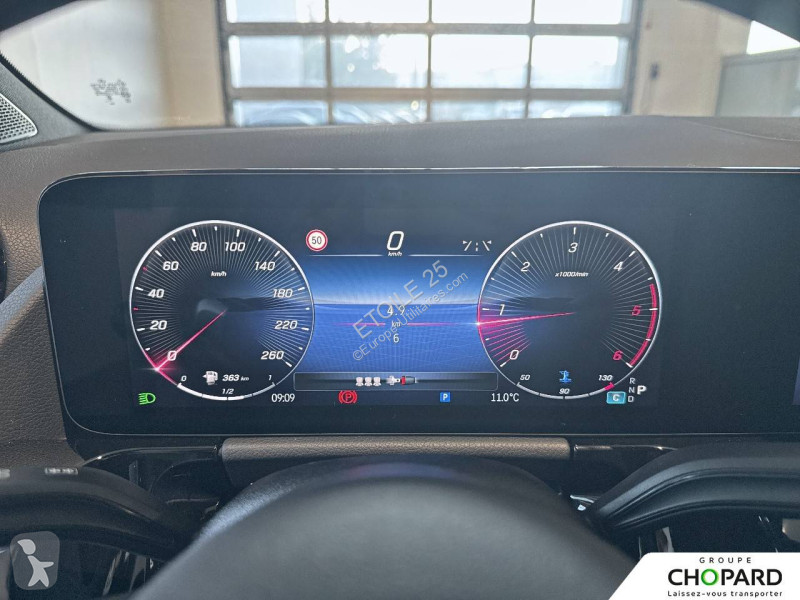 عربة نفعية Mercedes GLA 180 d 8G-DCT