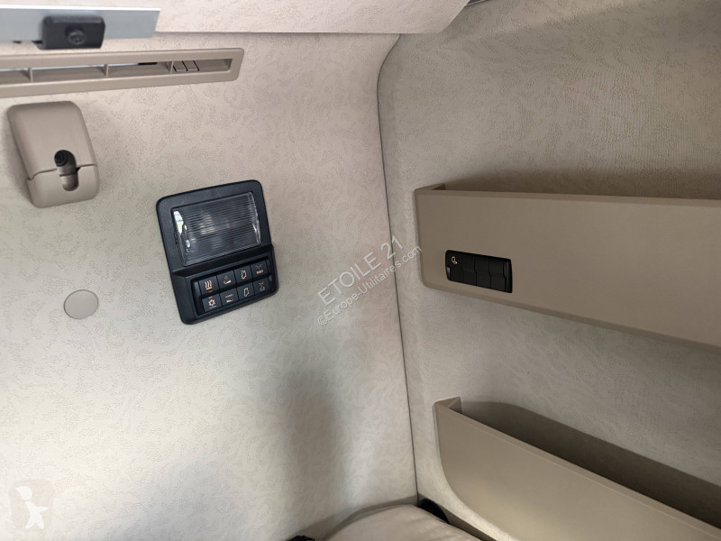 Nyergesvontató Mercedes ACTROS L 1845