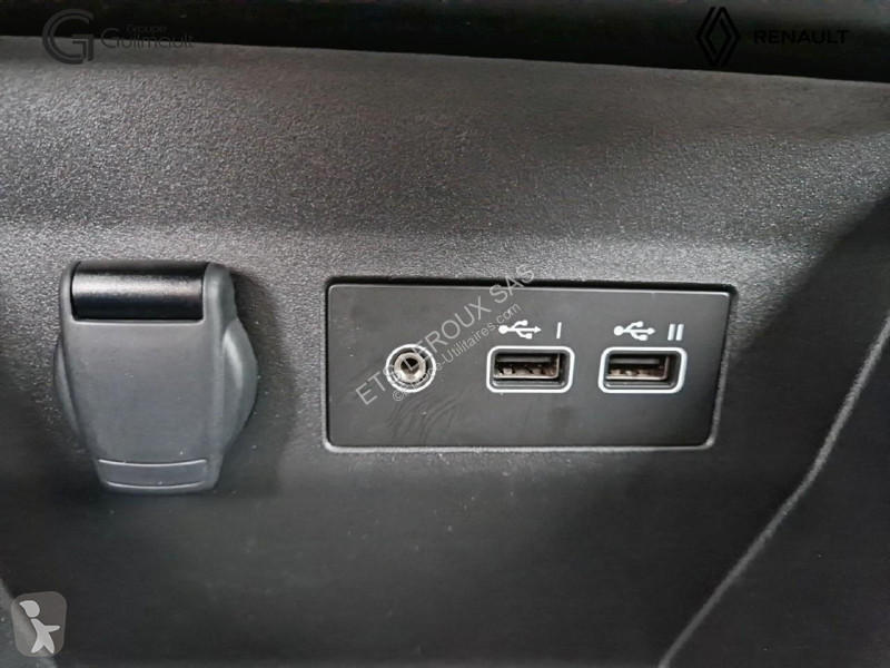 Véhicule utilitaire Renault CLIO V