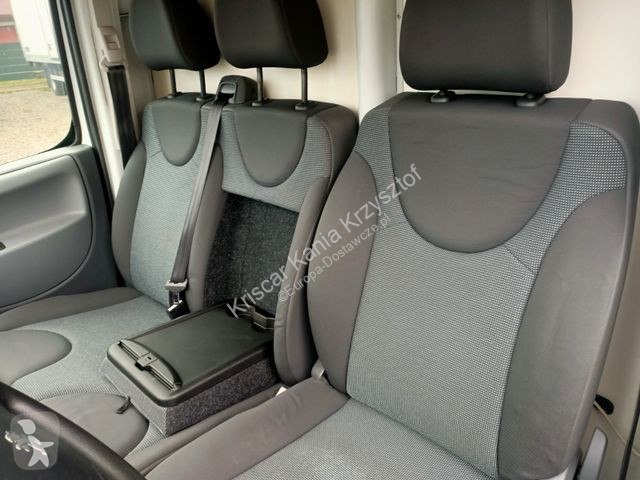 عربة نفعية Peugeot Refrigerated 130KM 2 Power