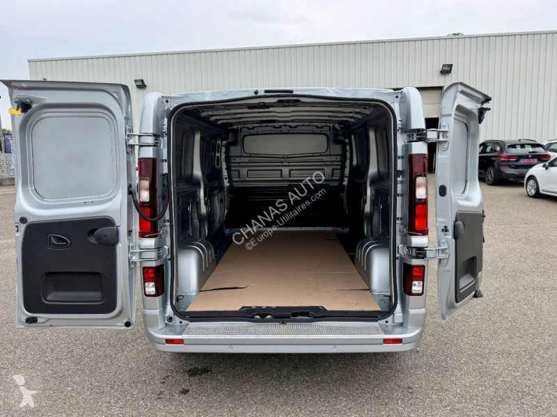 Véhicule utilitaire Renault BLUE DCI 170 BVA9...
