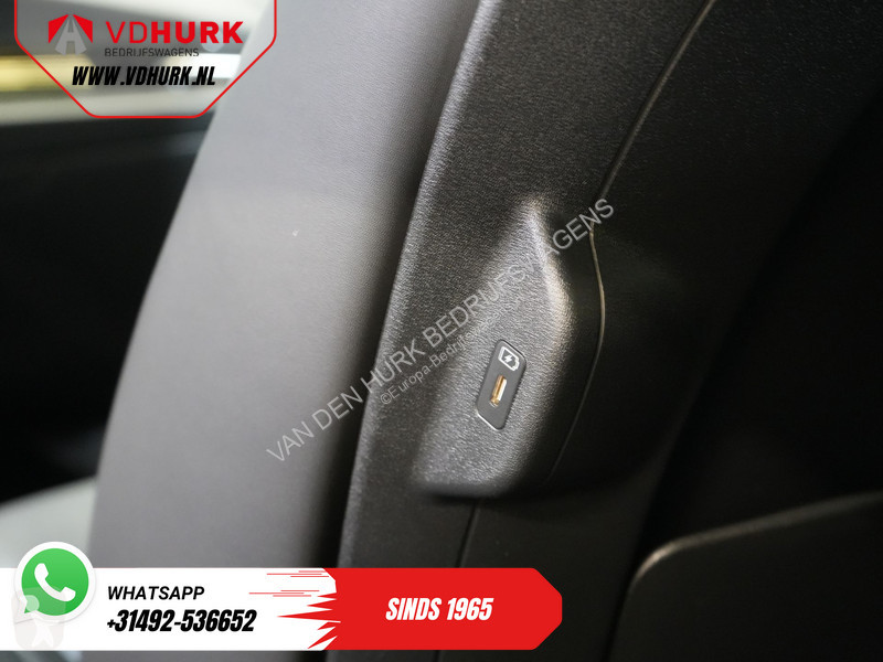 Samochód dostawczy KIA 1.6 GDi PHEV Executive...