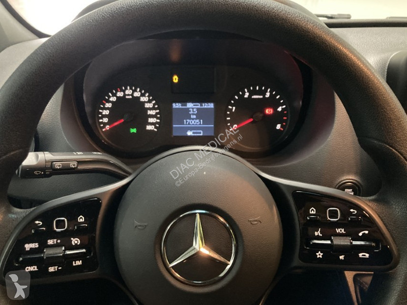 Véhicule utilitaire Mercedes 316 L2H2