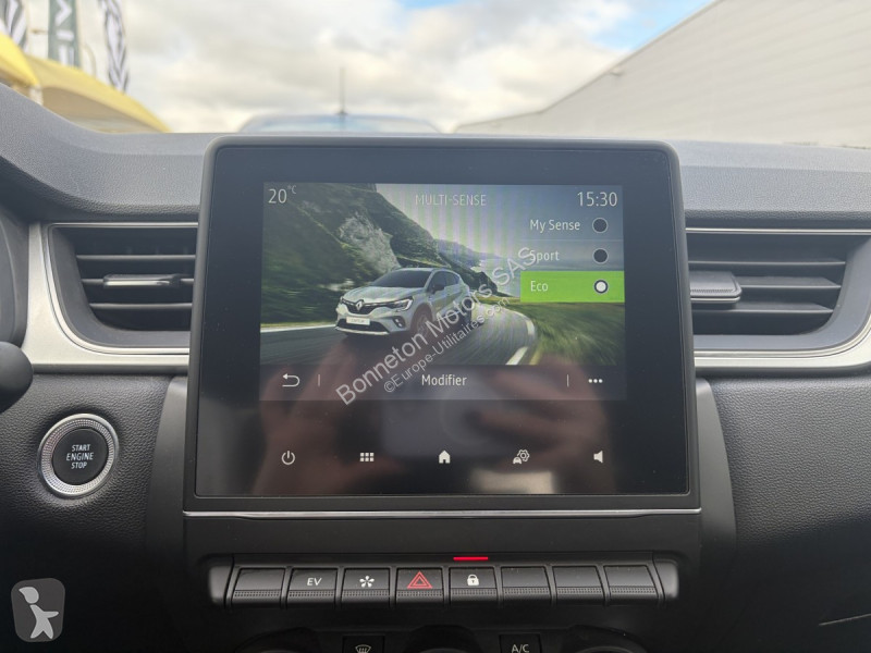 Samochód dostawczy Renault (2) Intens E-TECH...