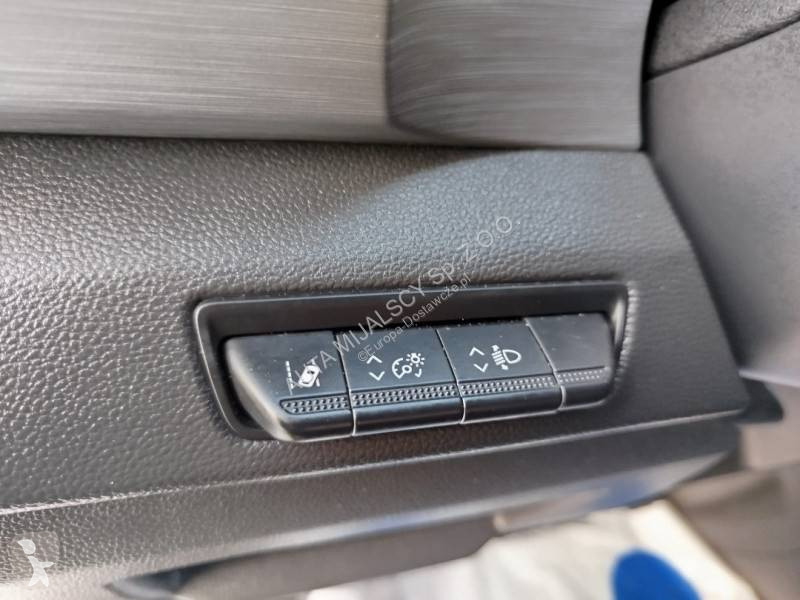 Samochód dostawczy Renault