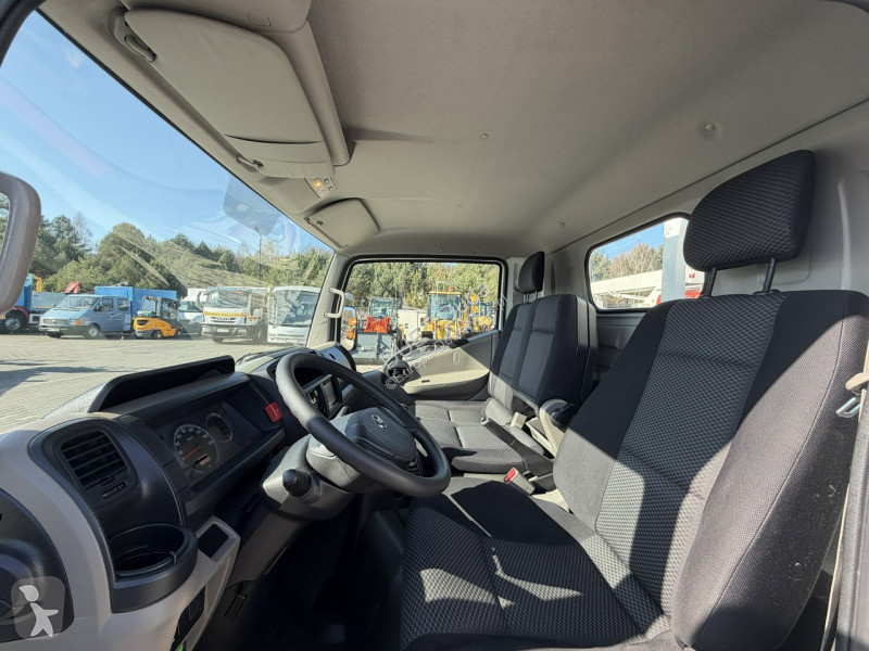 Nissan  Transporter