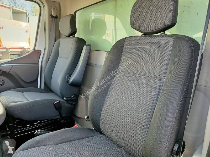 Samochód dostawczy Renault