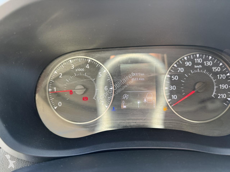 Véhicule utilitaire Renault MASTER Grand...