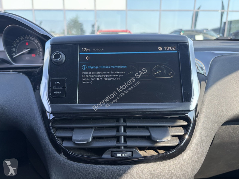 Veicolo commerciale Peugeot Puretech 82 S&S...
