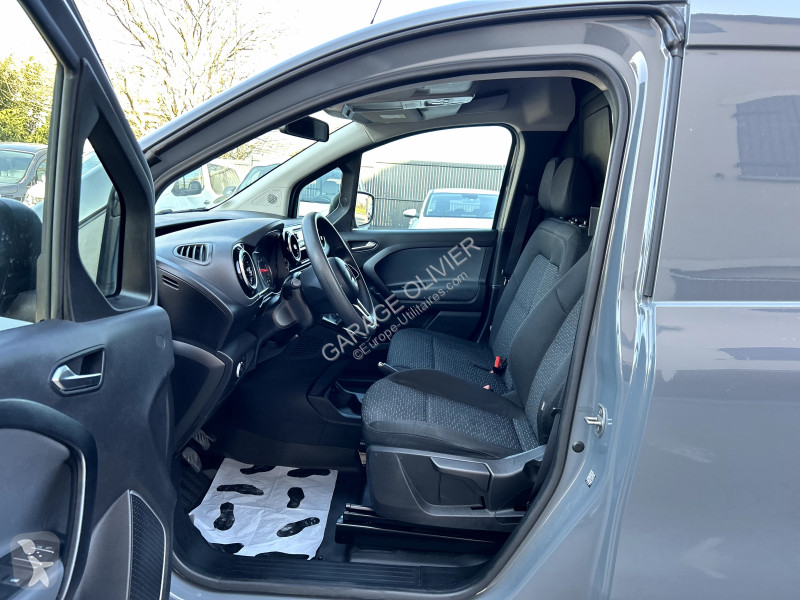 Véhicule utilitaire Mercedes Long 110 1.5 CDI...
