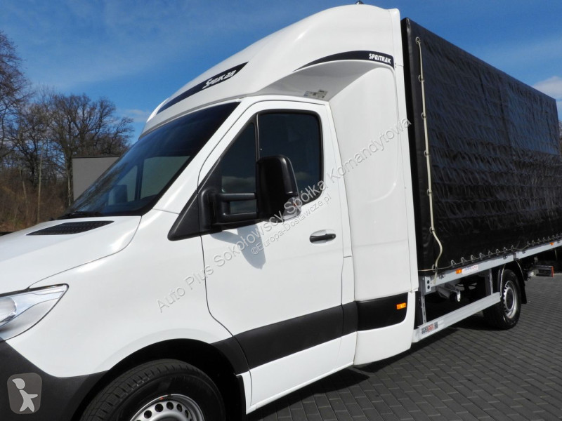 Autoutilitară Mercedes 23RANSIT
