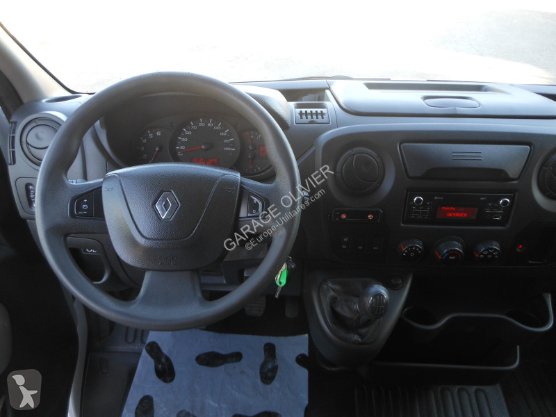 Véhicule utilitaire Renault Châssis Cabine...