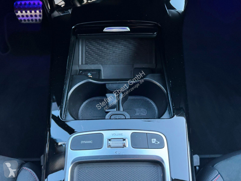 Mercedes CLA...