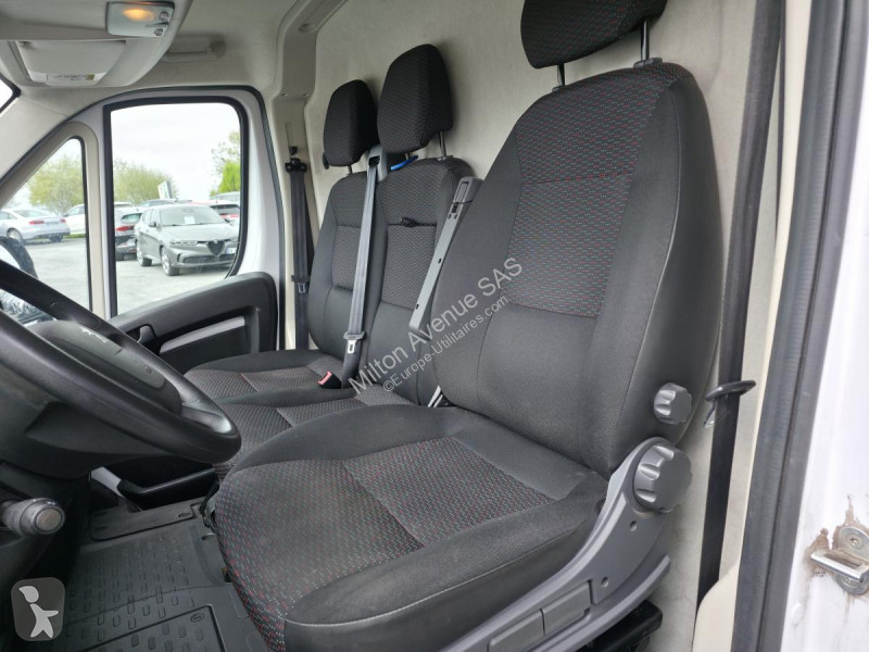 Peugeot BOXER Asphalt 335 L2H2 2.2 BlueHDi 140...