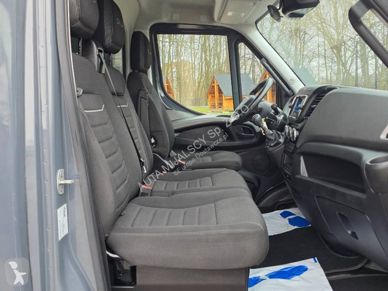 Samochód dostawczy Iveco