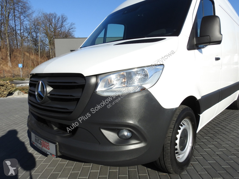 Samochód dostawczy Mercedes 2 ASTER