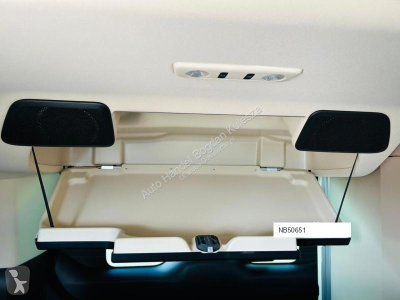 Samochód dostawczy Mercedes V300
