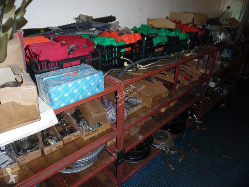 عربة نفعية Mercedes W123 W124 W201 SPARE PARTS...