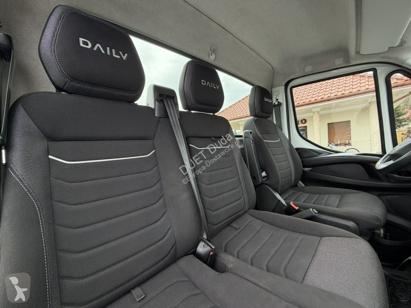 Лекотоварен автомобил Iveco 35S18 H