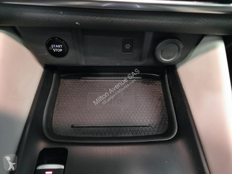Samochód dostawczy Nissan QASHQAI 1.5 e-Power -...