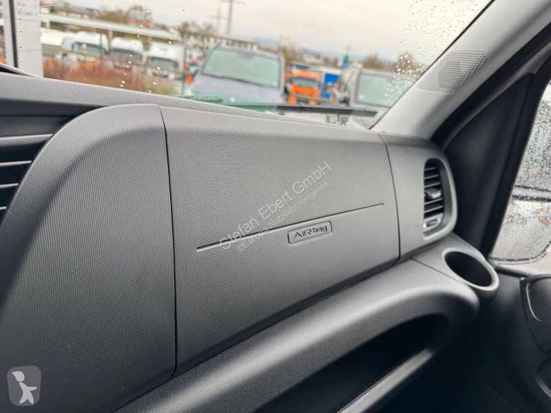 Nyttofordon Iveco 35C21 HA8 3.0L DoKa...