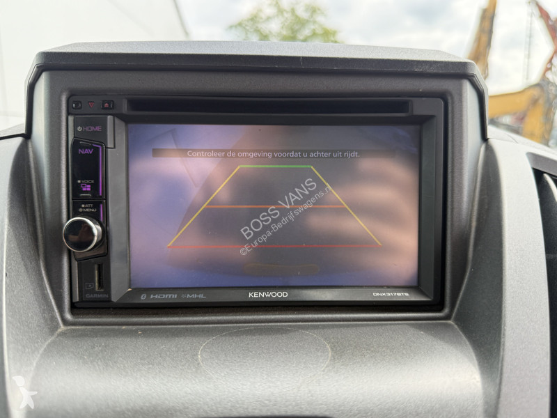 Véhicule utilitaire Ford 2.0 TDCI 130PK L2H2...