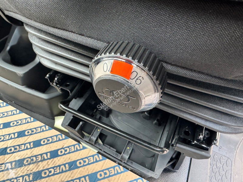 عربة نفعية Iveco 35S18 HA8 3.0L...