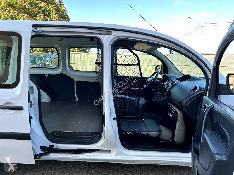 Véhicule utilitaire Renault Maxi Grand Volume...