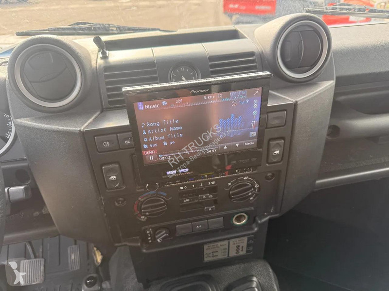 Samochód dostawczy Land Rover 4X4 KLAAS...