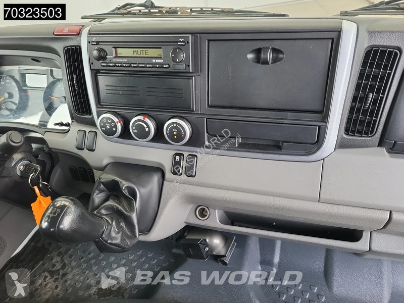 Samochód dostawczy Mitsubishi 30m Böcker...