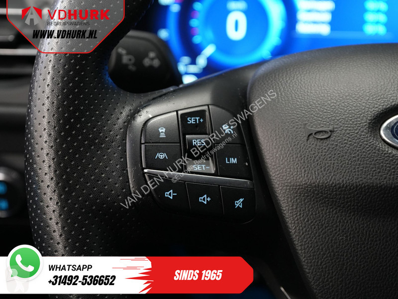 عربة نفعية Ford 2.5 PHEV 225 pk ST-Line LED/...