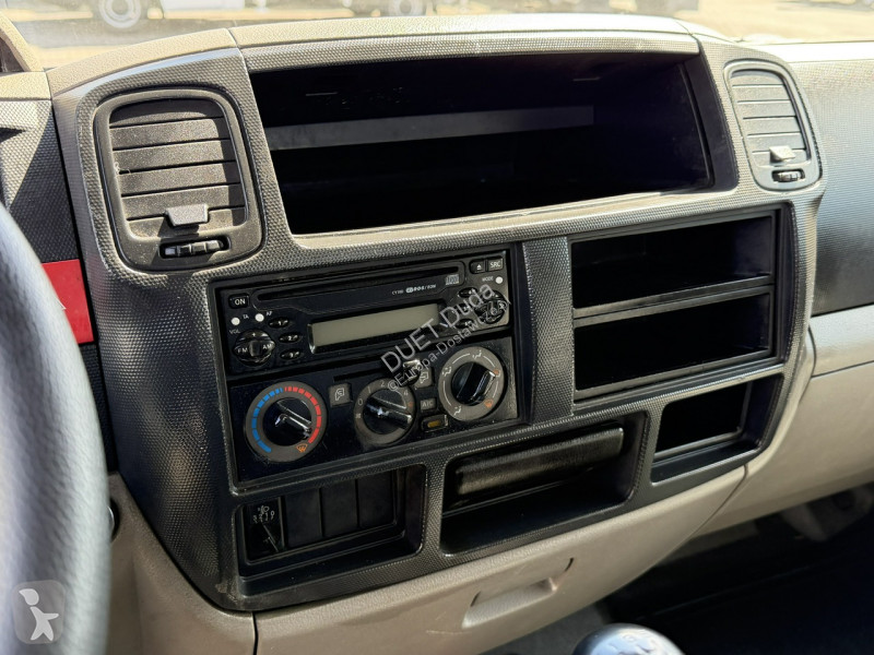 Nissan  Transporter